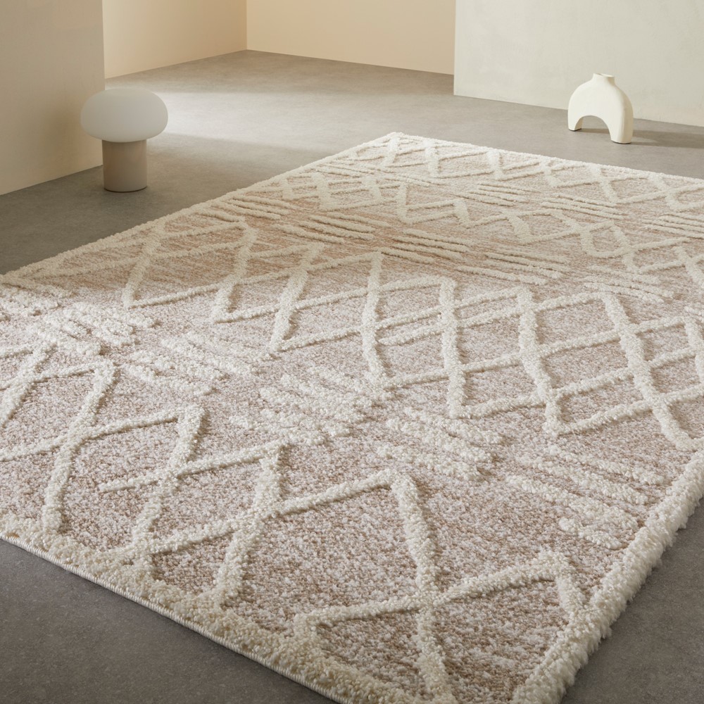 Tribal 626W Geometric Diamond Shaggy Rug in Beige Ivory